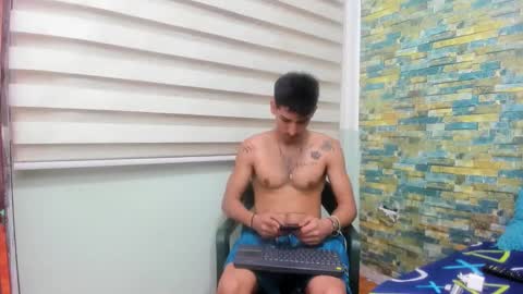itgram pezlo josue online show from February 2025 12:33:01 PM