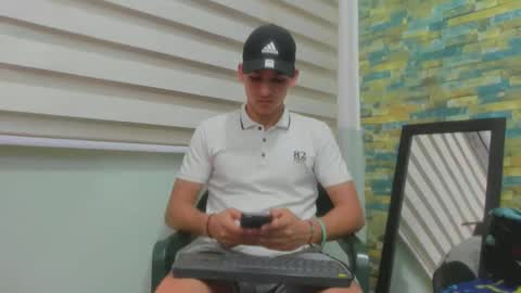 itgram pezlo josue online show from February 2025 05:48:01 PM