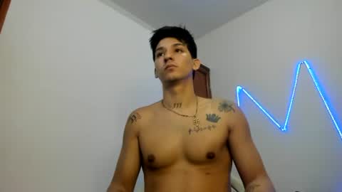 itgram pezlo josue online show from November 2025 01:44:02 AM