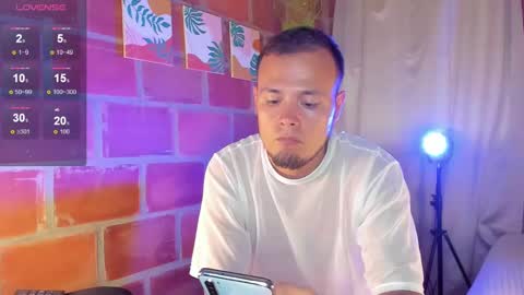   online show from December 2024 07:46:02 PM