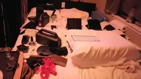 mac1119 online show from November 2025 01:06:02 AM