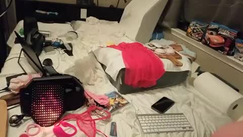 mac1119 online show from December 2025 04:53:01 AM