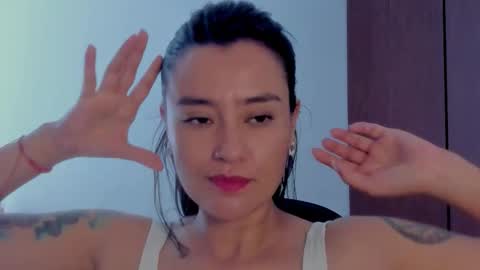 Maca online show from November 2025 04:22:01 PM