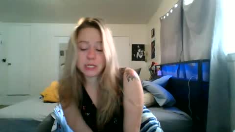Snapshot of maceyloves chatting on August 2026 01:32:01 PM maceyloves online show from August 2026 01:32:01 PM