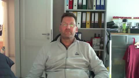 macfly67 online show from January 2025 12:46:02 PM