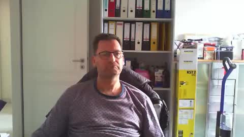 Snapshot of macfly67 chatting on March 2026 02:18:01 PM macfly67 online show from March 2026 02:18:01 PM