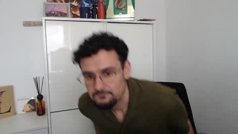 Machete online show from April 2026 10:52:02 AM