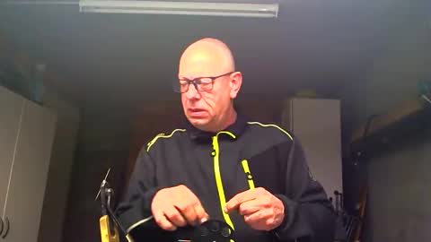 Snapshot of machinegun3dx chatting on November 2025 07:58:01 PM Andy online show from November 2025 07:58:01 PM