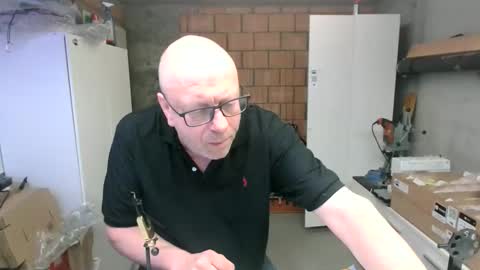 Andy online show from April 2026 08:32:01 PM