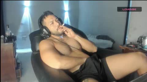 Snapshot of machohandsome chatting on February 2026 09:43:01 AM Javier papichulo master how do you want online show from February 2026 09:43:01 AM