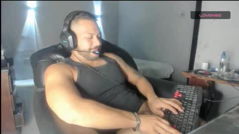 Snapshot of machohandsome chatting on February 2026 09:29:02 AM Javier papichulo master how do you want online show from February 2026 09:29:02 AM