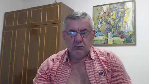 Snapshot of machomale3 chatting on February 2025 08:41:01 PM Macho online show from February 2025 08:41:01 PM