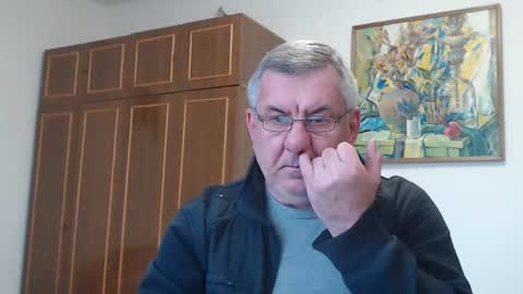 Snapshot of machomale3 chatting on February 2025 01:29:01 PM Macho online show from February 2025 01:29:01 PM