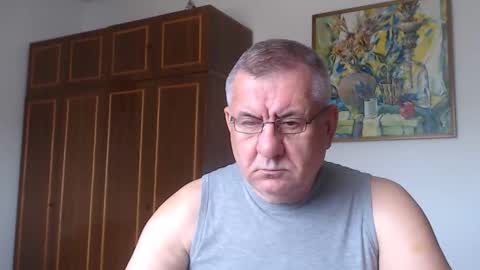 Snapshot of machomale3 chatting on September 2025 01:03:01 PM Macho online show from September 2025 01:03:01 PM