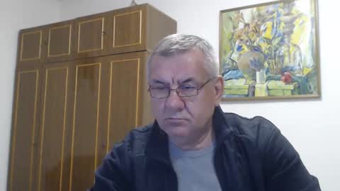 Snapshot of machomale3 chatting on October 2025 03:52:01 PM Macho online show from October 2025 03:52:01 PM