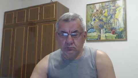 Snapshot of machomale3 chatting on October 2025 04:05:02 PM Macho online show from October 2025 04:05:02 PM