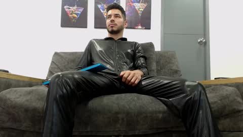 instagram mackdanielsx online show from February 2026 05:42:01 PM