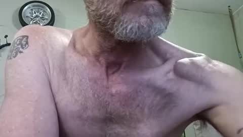 mackdog1369 online show from February 2026 09:33:01 PM