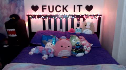 Mackenzie Wolfe online show from December 2024 07:39:02 AM