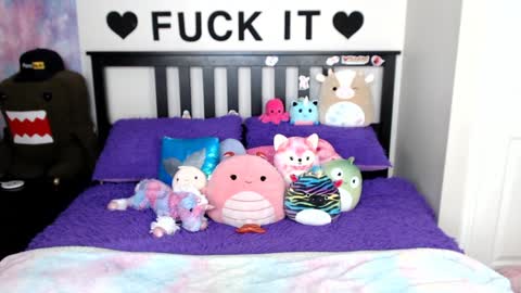 Mackenzie Wolfe online show from January 2025 07:36:01 AM