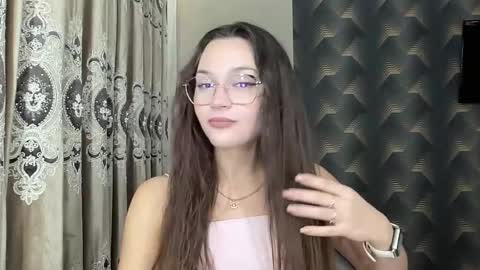 Snapshot of madalenesnedeger chatting on September 2025 04:21:01 PM Alexa online show from September 2025 04:21:01 PM