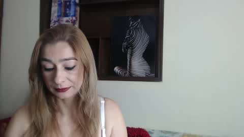 Dalila online show from March 2025 12:44:02 PM