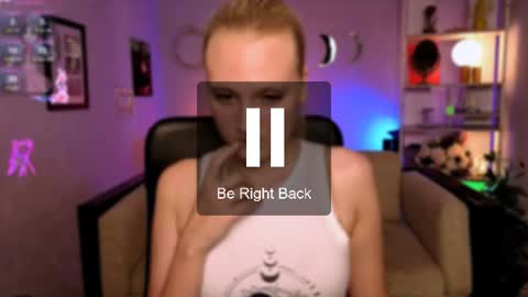 Snapshot of madam_ulis chatting on June 2026 03:50:02 PM Ulis online show from June 2026 03:50:02 PM