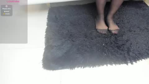 Snapshot of madameheels_ chatting on May 2026 12:13:02 PM Madame Carla online show from May 2026 12:13:02 PM
