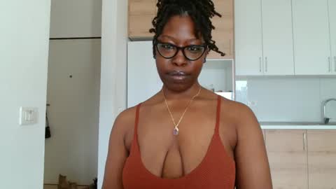 YourMadamIndigo online show from January 2026 11:14:01 AM