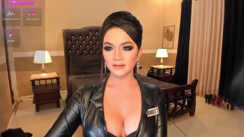 Snapshot of madammistressdominatrixxx chatting on January 2025 04:28:02 AM Alison Kloss online show from January 2025 04:28:02 AM