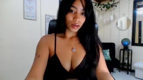 Snapshot of maddie_thompsonn chatting on October 2025 04:42:01 AM maddie_thompsonn online show from October 2025 04:42:01 AM