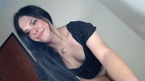 Im ZY DONT FORGET TO FOLLOW ME - online show from November 2025 11:39:02 PM