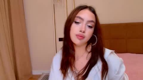 Madelaine online show from May 2026 07:52:02 PM