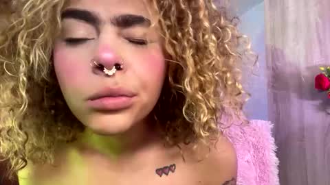 Maddie online show from October 2025 06:08:02 PM