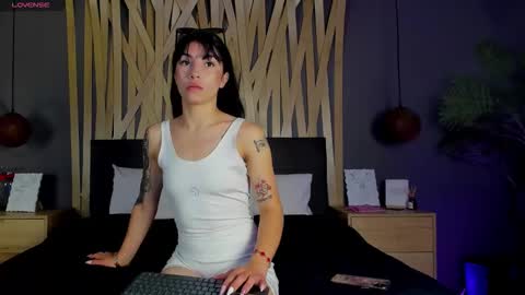 Snapshot of maddison_foxxx chatting on February 2026 01:40:01 PM Madisson online show from February 2026 01:40:01 PM