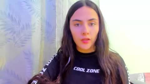 Snapshot of maddy8_ chatting on December 2024 02:17:01 AM maddy8_ online show from December 2024 02:17:01 AM
