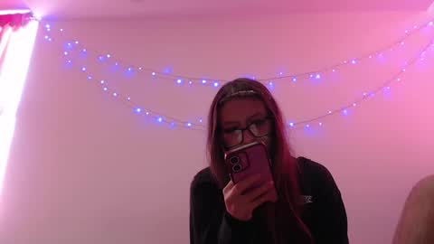 Snapshot of maddy_14 chatting on January 2026 07:04:02 PM Maddy UwU online show from January 2026 07:04:02 PM