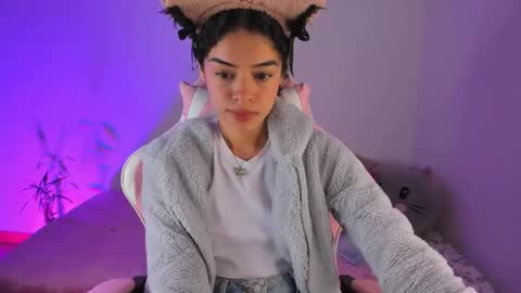 Snapshot of maddy_parker__ chatting on January 2026 01:08:01 AM maddy_parker__ online show from January 2026 01:08:01 AM