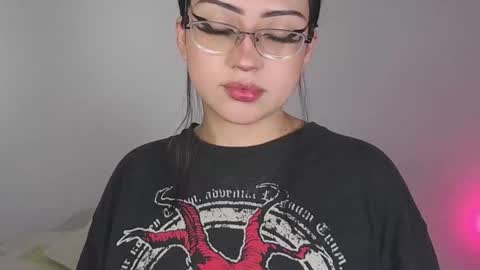   Please followme and rate me your thumbs up online show from January 2026 11:18:01 PM