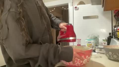 Snapshot of maddyhasyummypussy chatting on December 2025 01:44:02 AM maddyhasyummypussy online show from December 2025 01:44:02 AM