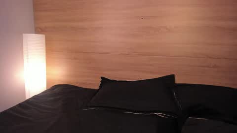 Madelaine  online show from April 2026 10:13:02 AM