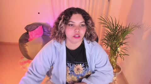 madelaine_taylor online show from January 2025 02:39:01 AM