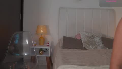 Valentina   1030   530  -  online show from June 2026 05:42:01 AM