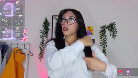 Snapshot of madison__rey chatting on March 2026 03:08:01 PM Madison Rey online show from March 2026 03:08:01 PM