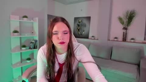 Snapshot of madison_mongomeri chatting on November 2025 09:09:01 AM Medison online show from November 2025 09:09:01 AM