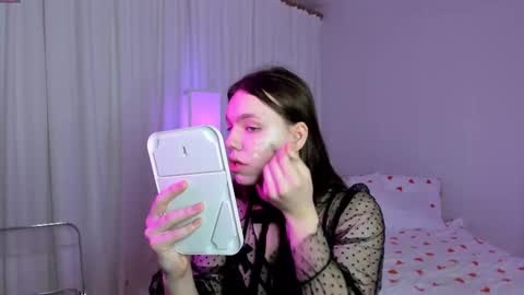 Snapshot of madison_mongomeri chatting on December 2025 02:51:02 AM Medison online show from December 2025 02:51:02 AM