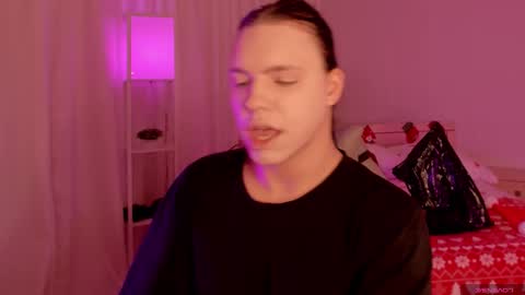 Snapshot of madison_mongomeri chatting on January 2026 02:05:01 AM Medison online show from January 2026 02:05:01 AM