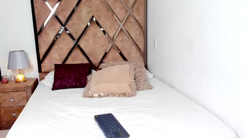 madison_rinaldi online show from March 2025 06:00:02 PM