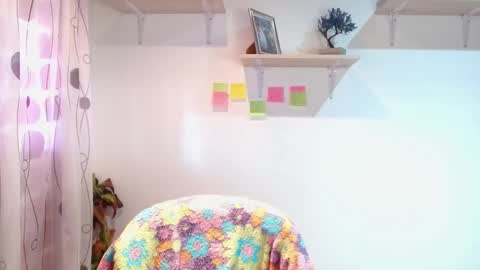 Madison Cambel online show from December 2024 05:26:02 PM