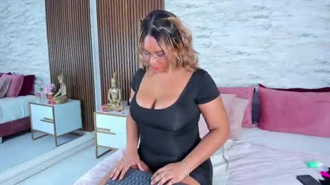 madisonhunterr_ online show from February 2025 02:15:01 AM